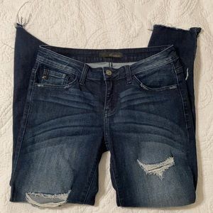 KanCan Mid Rise Skinny Distressed Jeans- 27